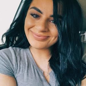 Meet your Posher, Makayla